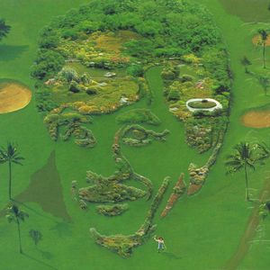 女仆扒开㊙️让男人桶爽免费
